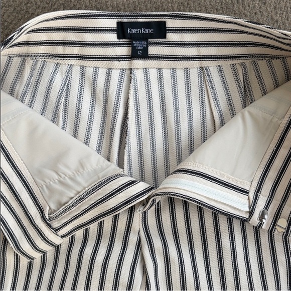 NWT Karen Kane Island Rhythm Stripe
Crop Pants Size 12 Retail $158.00 - Picture 9 of 11